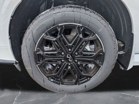 New 2026 INFINITI QX80 4WD w/ Sport Exterior Package image 33