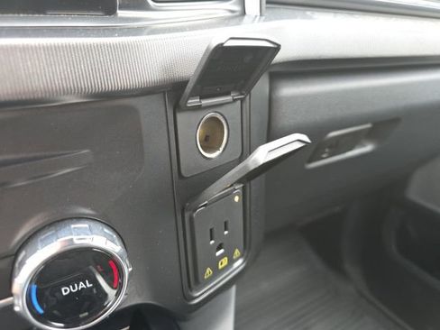 Certified 2025 Ford F250 Platinum image 19