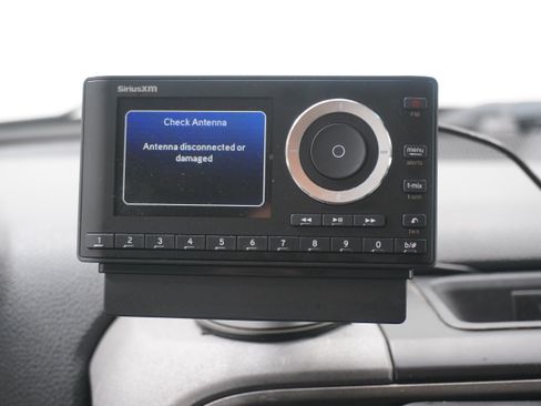 Used 2014 RAM 2500 Tradesman w/ Chrome Appearance Group RWD image 19