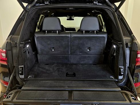 Used 2019 BMW X7 xDrive50i w/ Dynamic Handling Package image 17