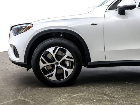 Certified 2025 Mercedes-Benz GLC 350e 4MATIC image 12