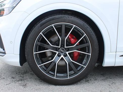 Used 2021 Audi Q8 Prestige AWD/4WD image 34