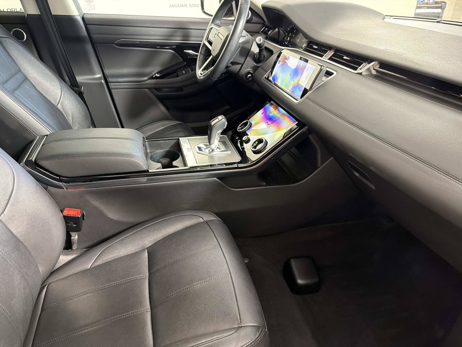 Used 2022 Land Rover Range Rover Evoque SE AWD/4WD image 10