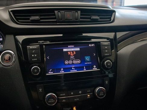 Used 2020 Nissan Rogue Sport SV w/ All-Weather Package image 34