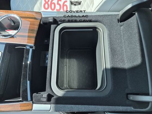 New 2026 Cadillac Escalade Platinum Sport w/ LPO, ONYX Package image 37