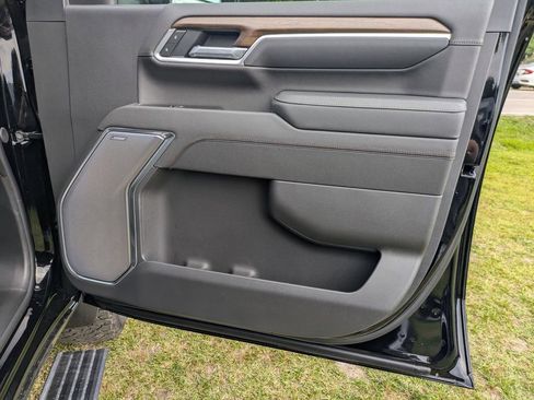 New 2026 Chevrolet Silverado 2500 High Country w/ Midnight Edition AWD/4WD image 38