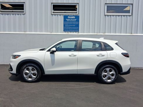 Used 2024 Honda HR-V LX image 2