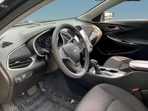 Used 2022 Chevrolet Malibu LT FWD image 16