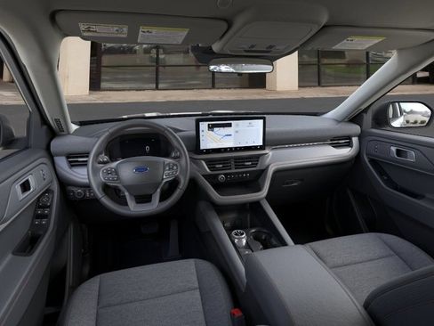 Used 2026 Ford Explorer Active AWD/4WD image 8
