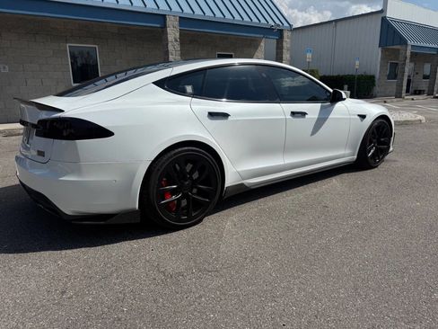 Used 2021 Tesla Model S Plaid image 8