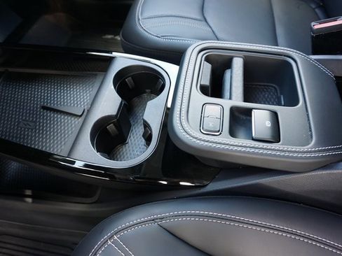 Used 2025 Ford Mustang Mach-E Premium image 23