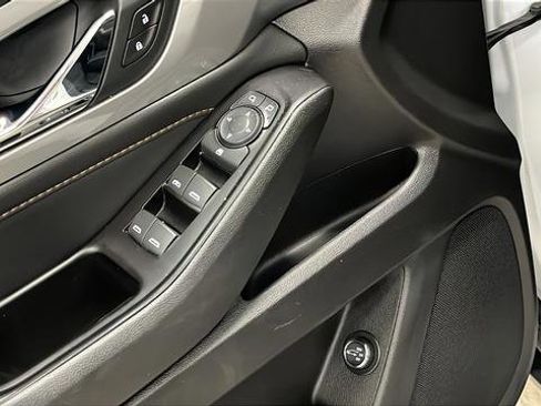 Used 2019 Chevrolet Traverse LT w/ LPO, Floor Liner Package image 30