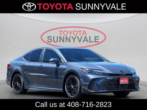 Used 2026 Toyota Camry SE w/ Multimedia Upgrade Package FWD image 10