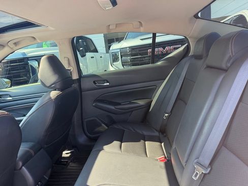 Used 2022 Nissan Altima 2.5 SR w/ Midnight Edition Package FWD image 17