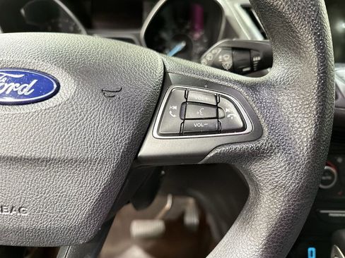 Used 2019 Ford Escape SE image 30