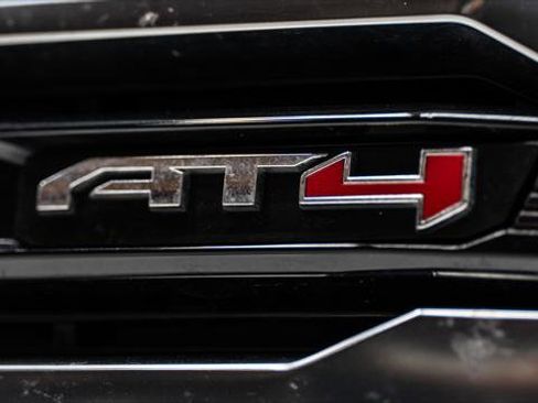 Used 2025 GMC Sierra 1500 AT4 image 37