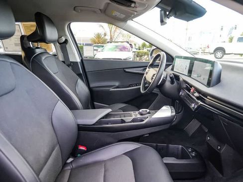 Certified 2024 Kia EV6 Light RWD image 16