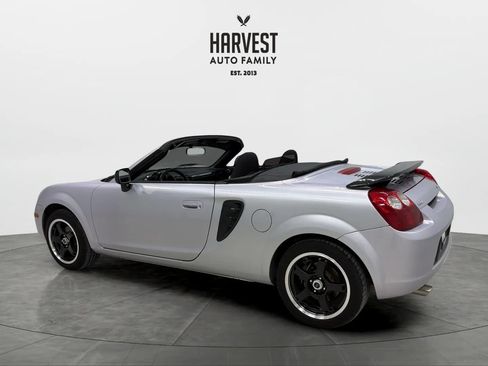 Used 2003 Toyota MR2 w/ Preferred Accessory Pkg RWD image 5
