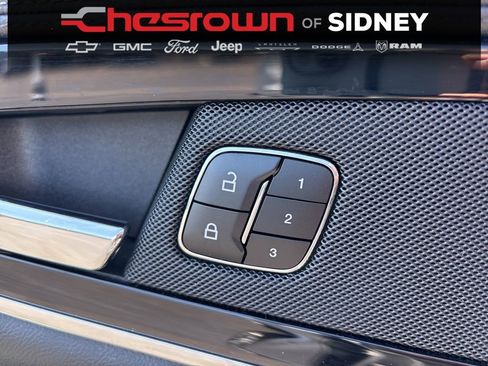 Used 2023 Lincoln Nautilus Reserve AWD/4WD image 19