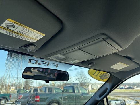 Used 2011 Ford F150 XLT image 2