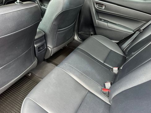 Used 2018 Toyota Corolla XLE image 13