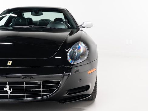 Used 2009 Ferrari 612 Scaglietti image 18