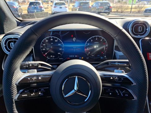 New 2025 Mercedes-Benz GLC 300 4MATIC image 17