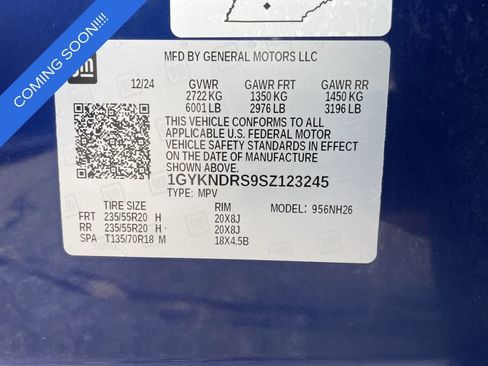 Used 2025 Cadillac XT5 Premium Luxury w/ LPO, Floor Liner Package AWD/4WD image 35