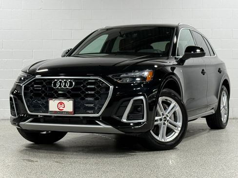 Used 2021 Audi Q5 e Premium Plus w/ Premium Plus Package AWD/4WD image 2