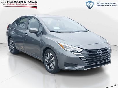 New 2025 Nissan Versa SV w/ Trunk Package