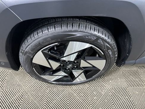 Certified 2025 Hyundai Kona Limited image 10