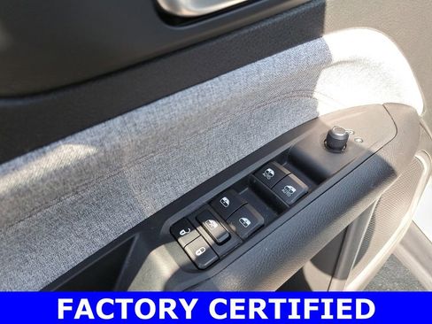 Certified 2023 Jeep Compass Latitude AWD/4WD image 27