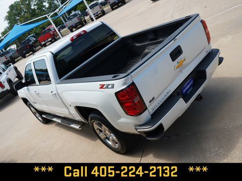 Used 2018 Chevrolet Silverado 1500 LT w/ Texas Edition AWD/4WD image 16