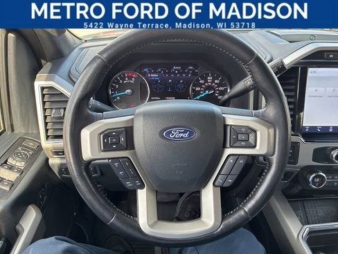 Used 2022 Ford F250 Lariat w/ Black Appearance Pkg AWD/4WD image 31