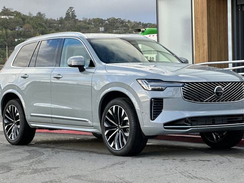 New 2026 Volvo XC90 T8 Ultra w/ Protection Package Premier AWD/4WD image 9
