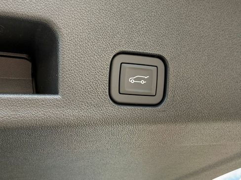 New 2026 Chevrolet Traverse LT AWD/4WD image 28