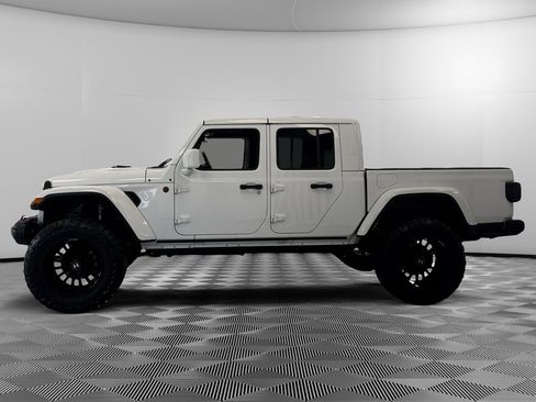 Used 2021 Jeep Gladiator Rubicon AWD/4WD image 4