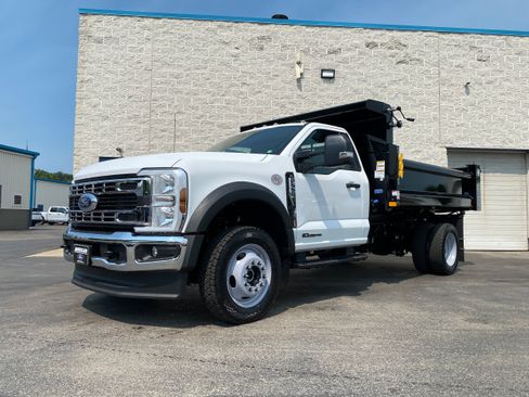 New 2026 Ford F550 4x4 Regular Cab Super Duty image 3