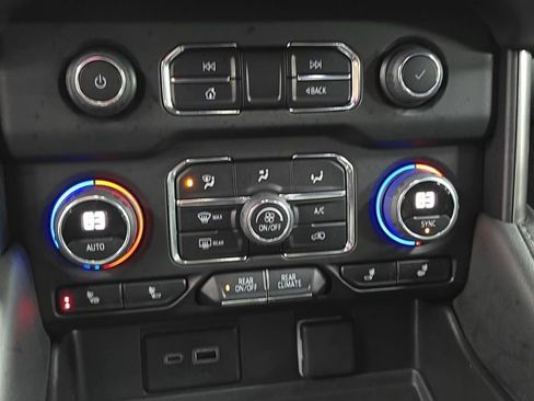 Used 2023 Chevrolet Tahoe LT w/ LT Signature Plus Package image 25