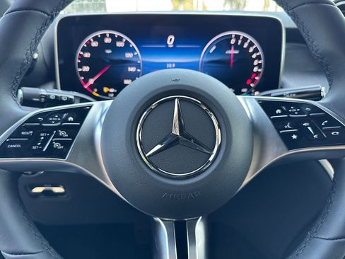 New 2026 Mercedes-Benz GLC 350e 4MATIC image 22