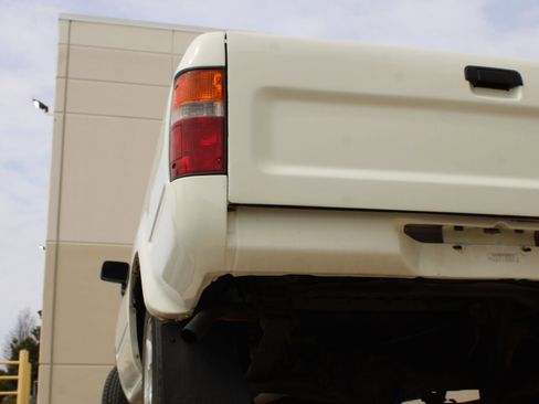 Used 1993 Toyota Pickup 2WD Regular Cab image 36