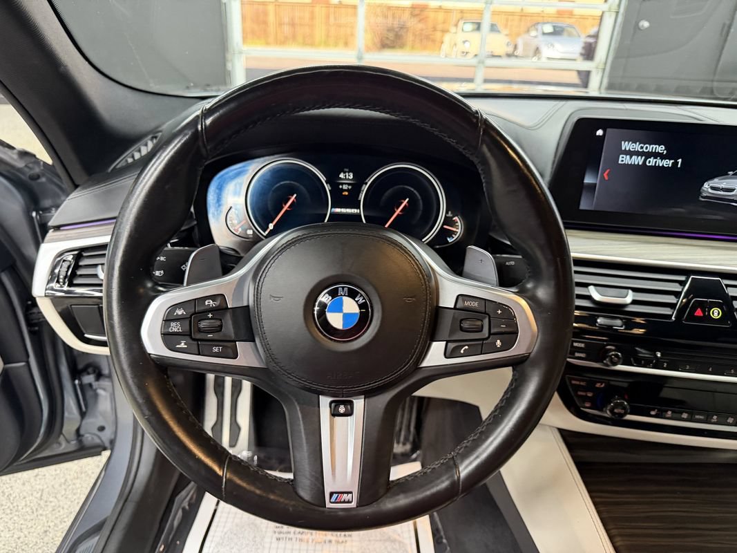 Used 2018 BMW M550i xDrive AWD/4WD image 26