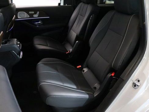 Used 2024 Mercedes-Benz GLS 580 4MATIC image 19