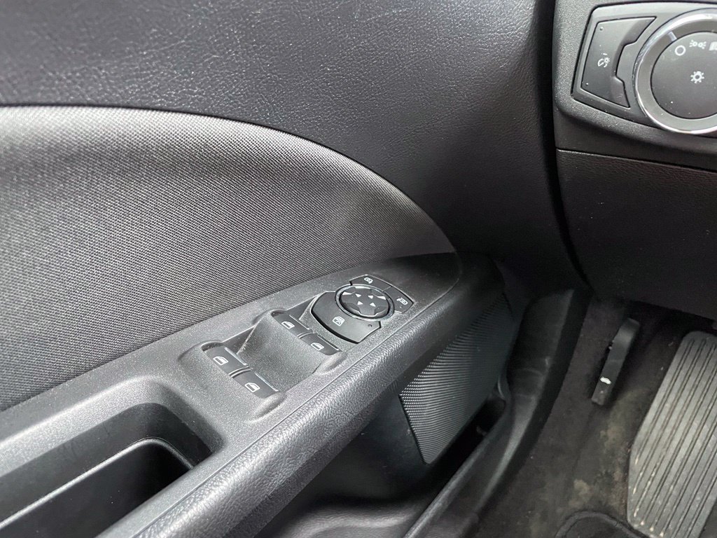 Used 2019 Ford Fusion SE FWD image 11