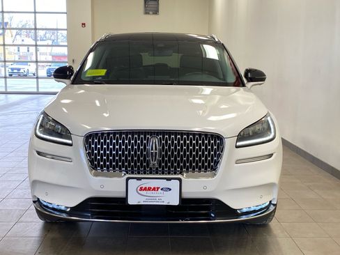 Used 2020 Lincoln Corsair Reserve w/ Equipment Group 201A image 3