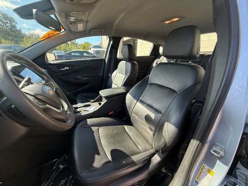 Used 2017 Chevrolet Malibu LT w/ Leather Package FWD image 18