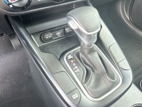 Certified 2020 Kia Soul S image 21