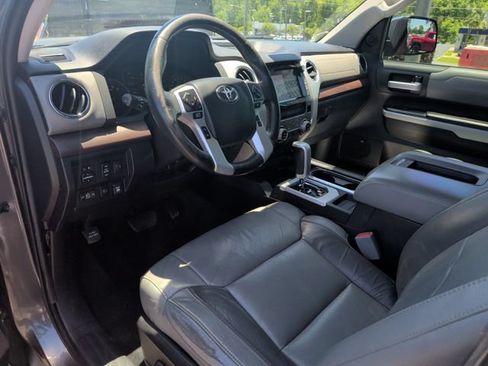 Used 2020 Toyota Tundra Limited w/ Limited Premium Package AWD/4WD image 16
