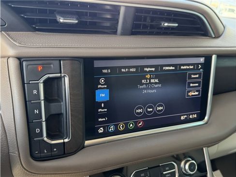 Used 2021 GMC Yukon Denali w/ Denali Premium Package AWD/4WD image 57