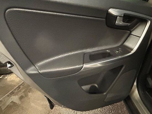 Used 2013 Volvo XC60 T6 image 20